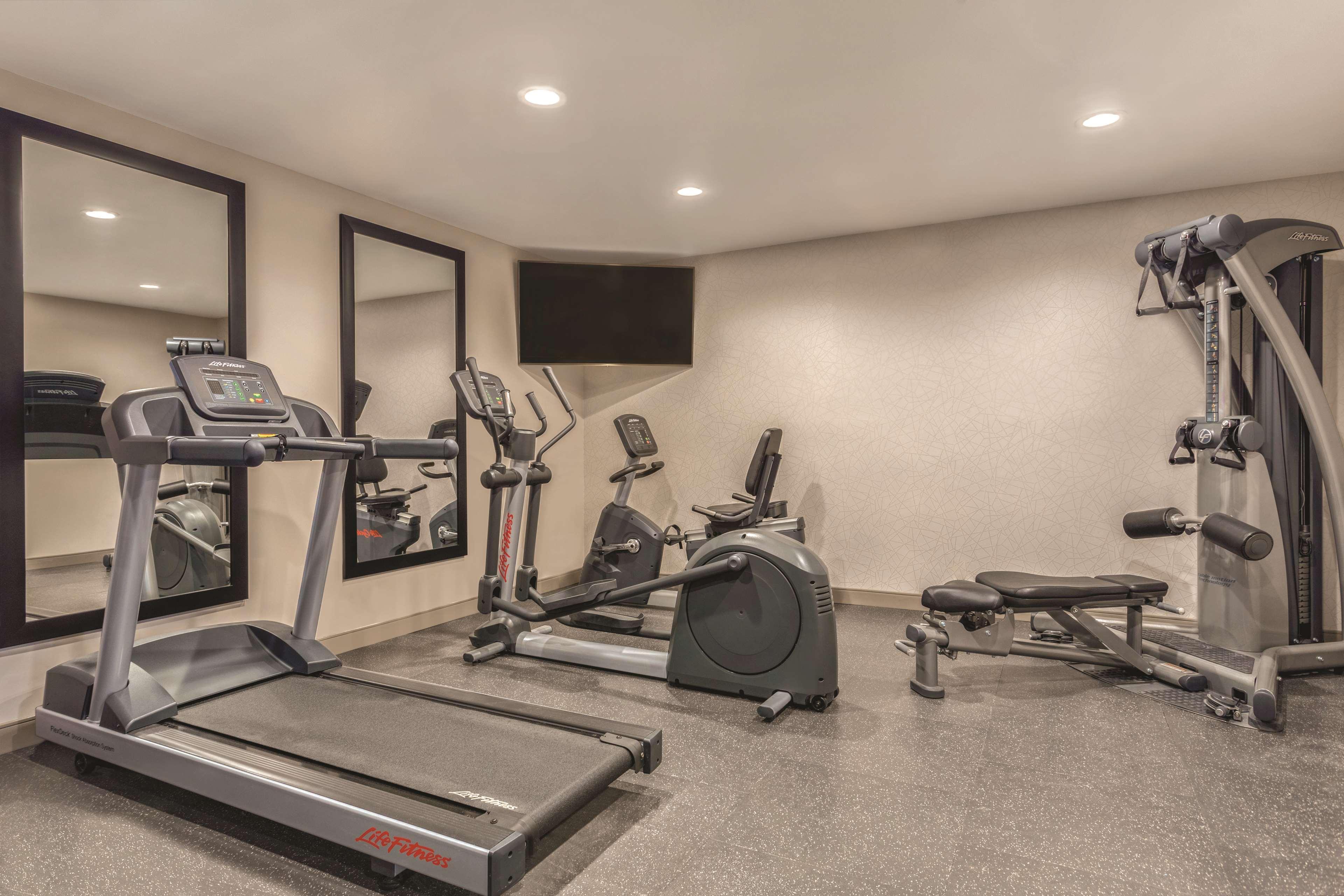 Country Inn & Suites By Radisson, Erie, Pa Kearsarge ภายนอก รูปภาพ