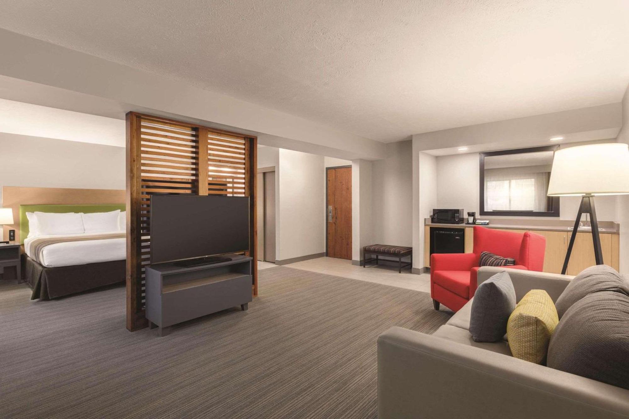 Country Inn & Suites By Radisson, Erie, Pa Kearsarge ภายนอก รูปภาพ