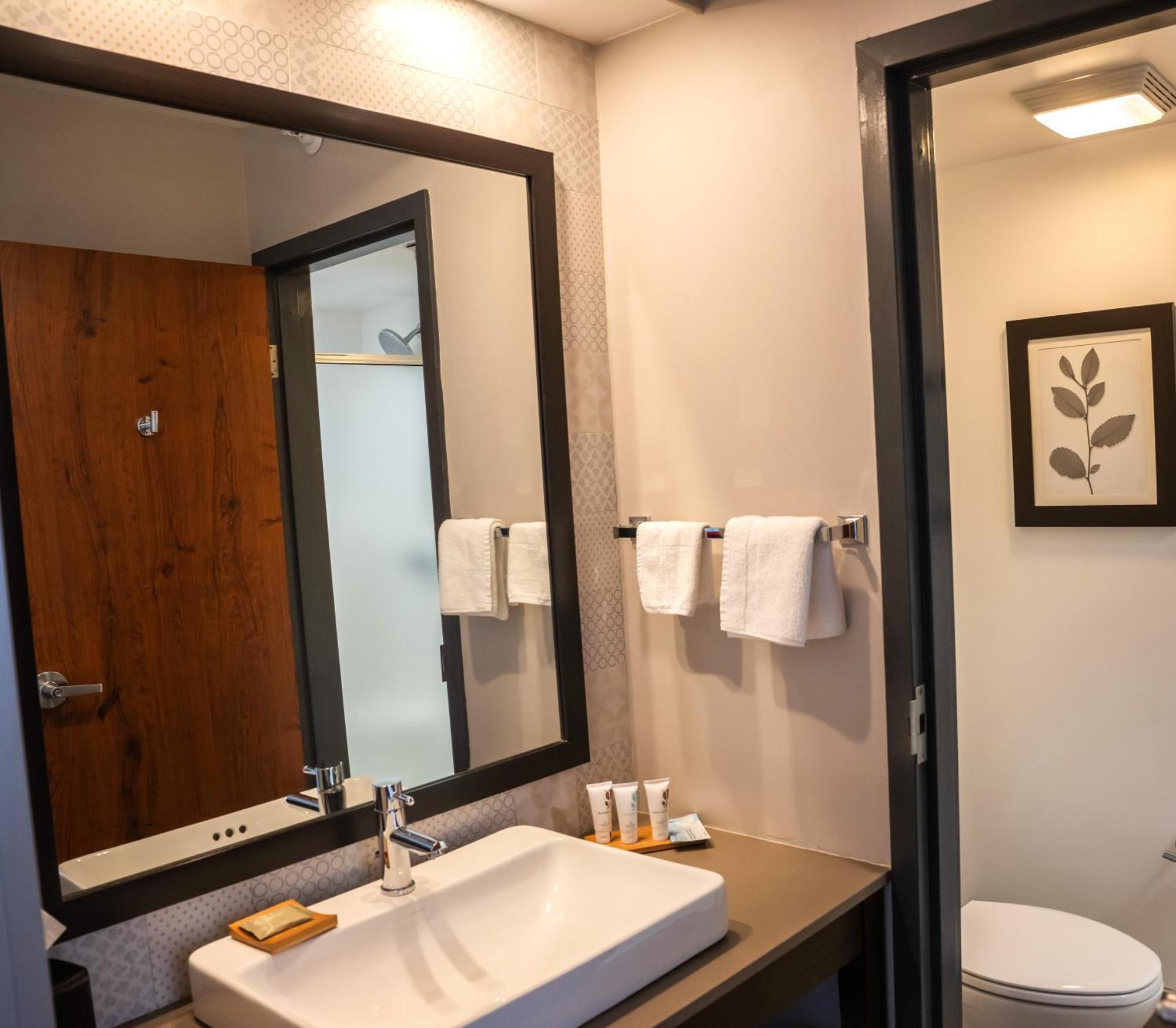 Country Inn & Suites By Radisson, Erie, Pa Kearsarge ภายนอก รูปภาพ