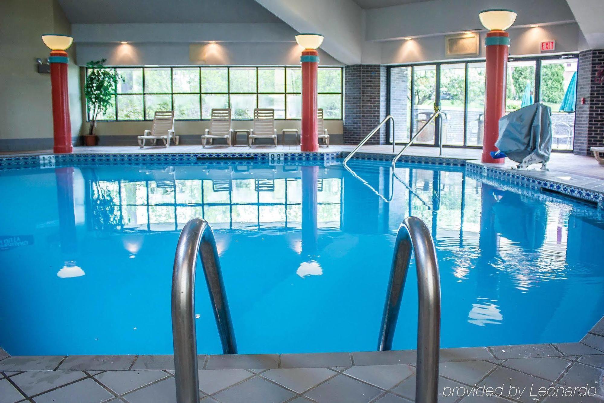 Country Inn & Suites By Radisson, Erie, Pa Kearsarge ภายนอก รูปภาพ